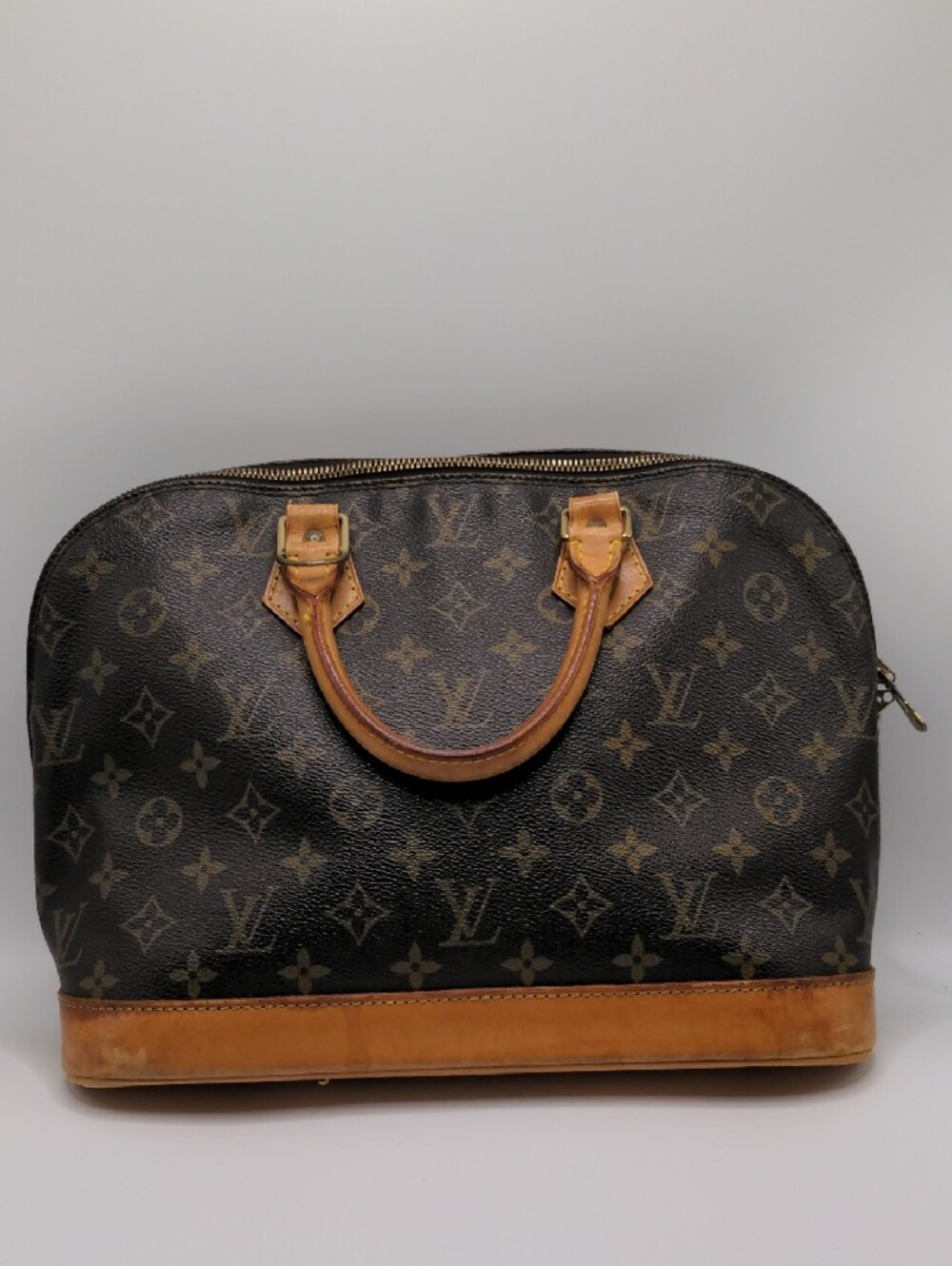 Louis Vuitton Alma GM Monogram Canvas Handbag – Vintage